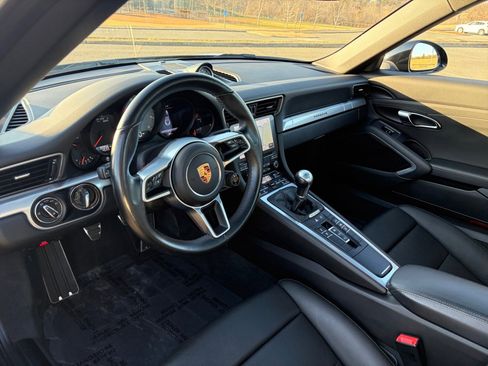 Used 2017 Porsche 911 Carrera S image 15