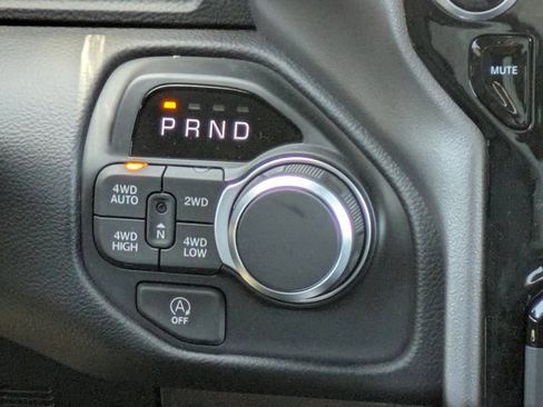 New 2026 RAM 1500 Big Horn AWD/4WD image 19