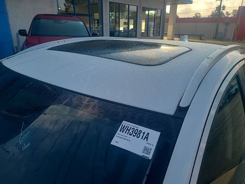 Used 2022 Honda HR-V EX image 17