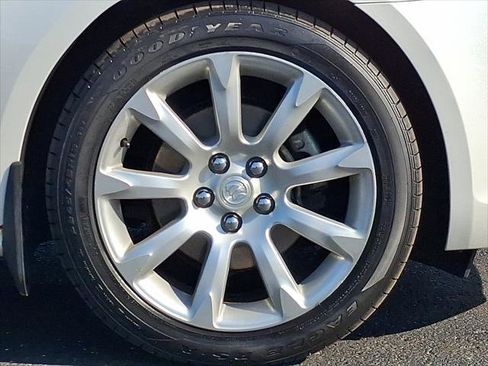 Used 2016 Buick LaCrosse Premium w/ Driver Confidence Package #1 FWD image 19