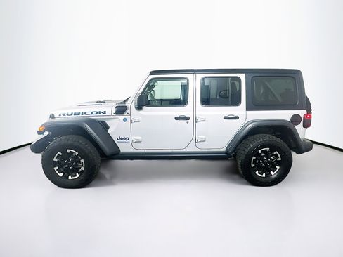 Used 2024 Jeep Wrangler Unlimited Rubicon 4xe AWD/4WD image 4