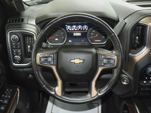 Used 2022 Chevrolet Silverado 3500 High Country w/ Z71 Off-Road Package AWD/4WD image 39
