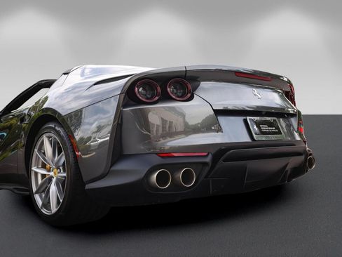 Certified 2022 Ferrari 812 GTS RWD image 18