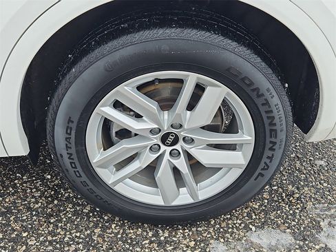 Certified 2023 Audi Q5 2.0T Premium w/ Convenience Package image 8