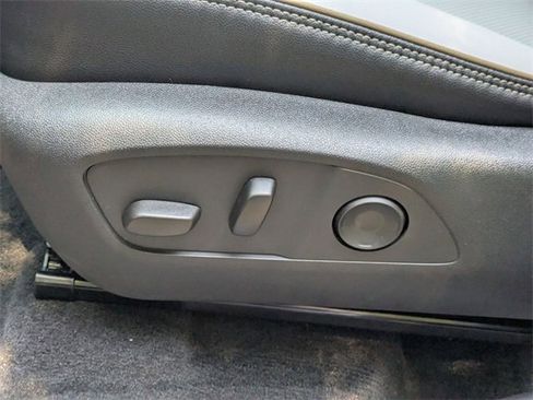 New 2026 Chevrolet Traverse High Country image 12