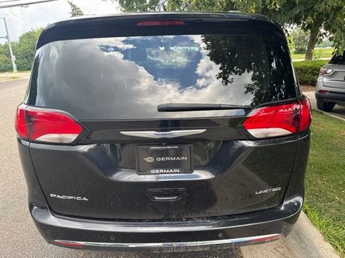 Used 2019 Chrysler Pacifica Limited FWD image 16