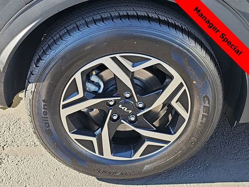 Used 2024 Kia Sportage LX image 12