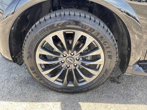 Used 2024 Nissan Armada Platinum w/ Captain's Chairs Package RWD image 11