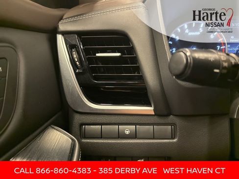 Certified 2022 Nissan Rogue SL image 17