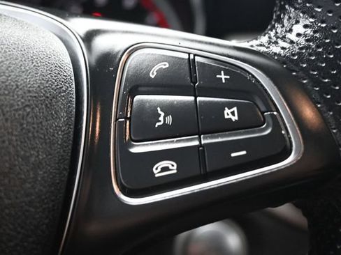 Used 2019 Mercedes-Benz GLA 250 image 16