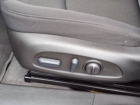 Used 2024 Chevrolet Malibu RS FWD image 23