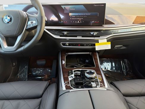 New 2026 BMW X5 xDrive50e w/ Executive Package image 19