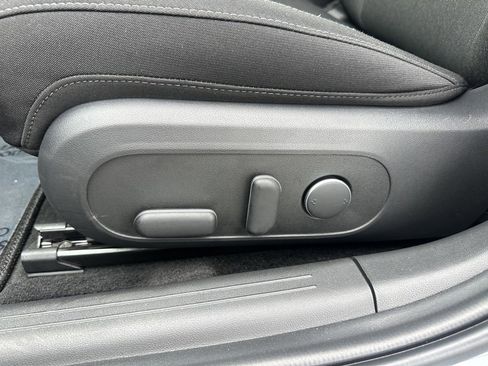 Certified 2024 Hyundai Ioniq 6 SE image 17