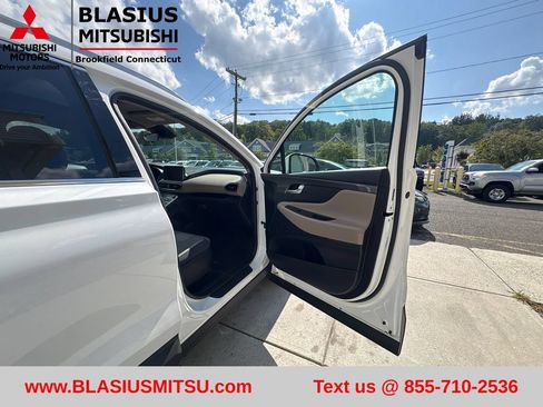 Used 2023 Hyundai Santa Fe SEL AWD/4WD image 51