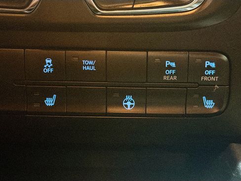 Used 2017 RAM 1500 Big Horn image 25