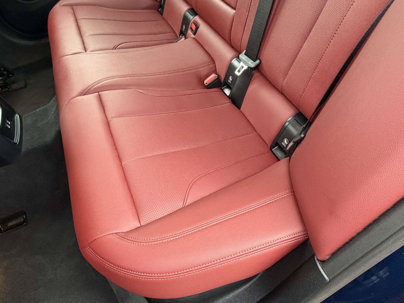Used 2023 BMW i4 eDrive35 w/ Premium Package RWD image 27