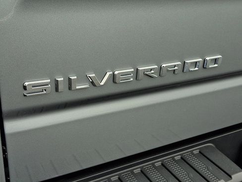 Used 2024 Chevrolet Silverado 1500 LT w/ Z71 Off-Road Package AWD/4WD image 29