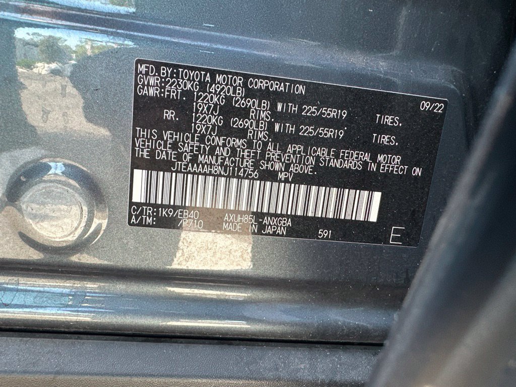 Used 2022 Toyota Venza XLE AWD/4WD image 20