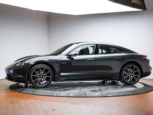 Used 2025 Porsche Taycan image 2