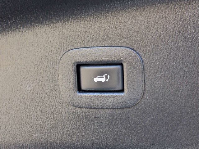 Used 2019 INFINITI QX80 Luxe w/ 22" Wheel Package RWD image 13