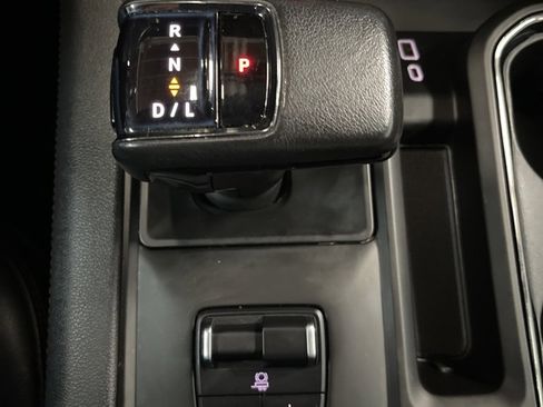 Used 2022 GMC Sierra 1500 AT4 w/ AT4 Preferred Package image 23