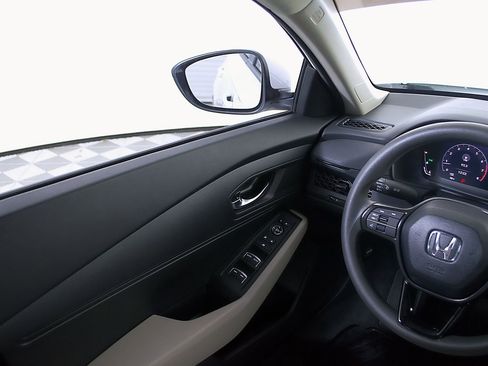 Used 2025 Honda Accord LX image 26