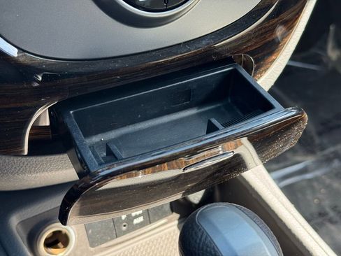 Used 2010 Hyundai Santa Fe GLS image 15