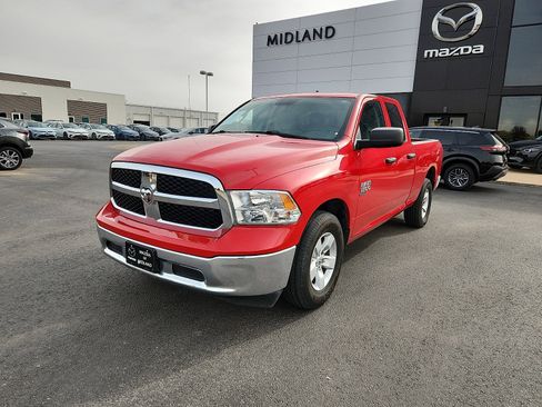 Used 2024 RAM 1500 Classic SLT image 3
