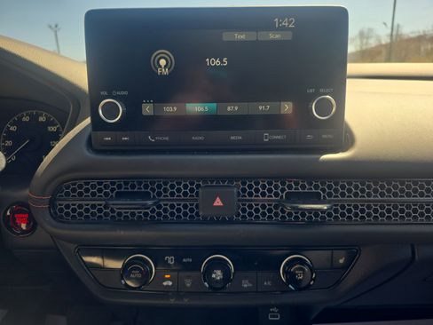 Used 2024 Honda HR-V Sport image 19