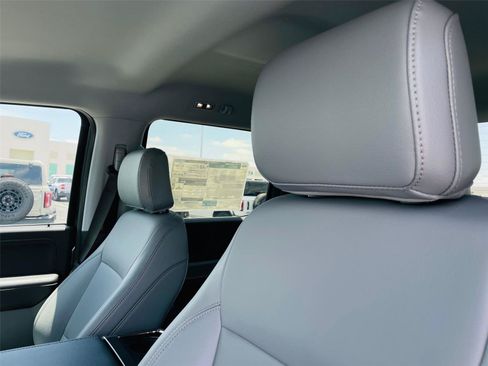 New 2025 Ford F150 Lightning Flash AWD/4WD image 9