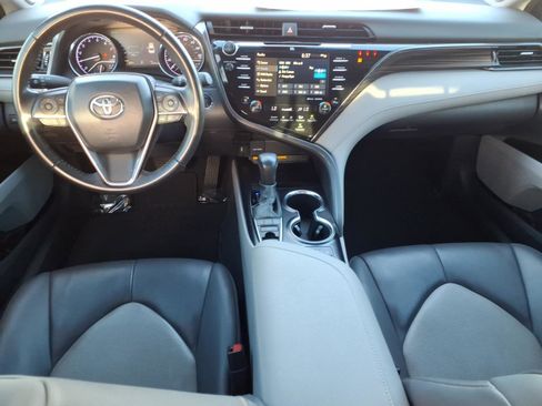 Certified 2020 Toyota Camry XLE w/ Carpet Mat Package FWD image 11