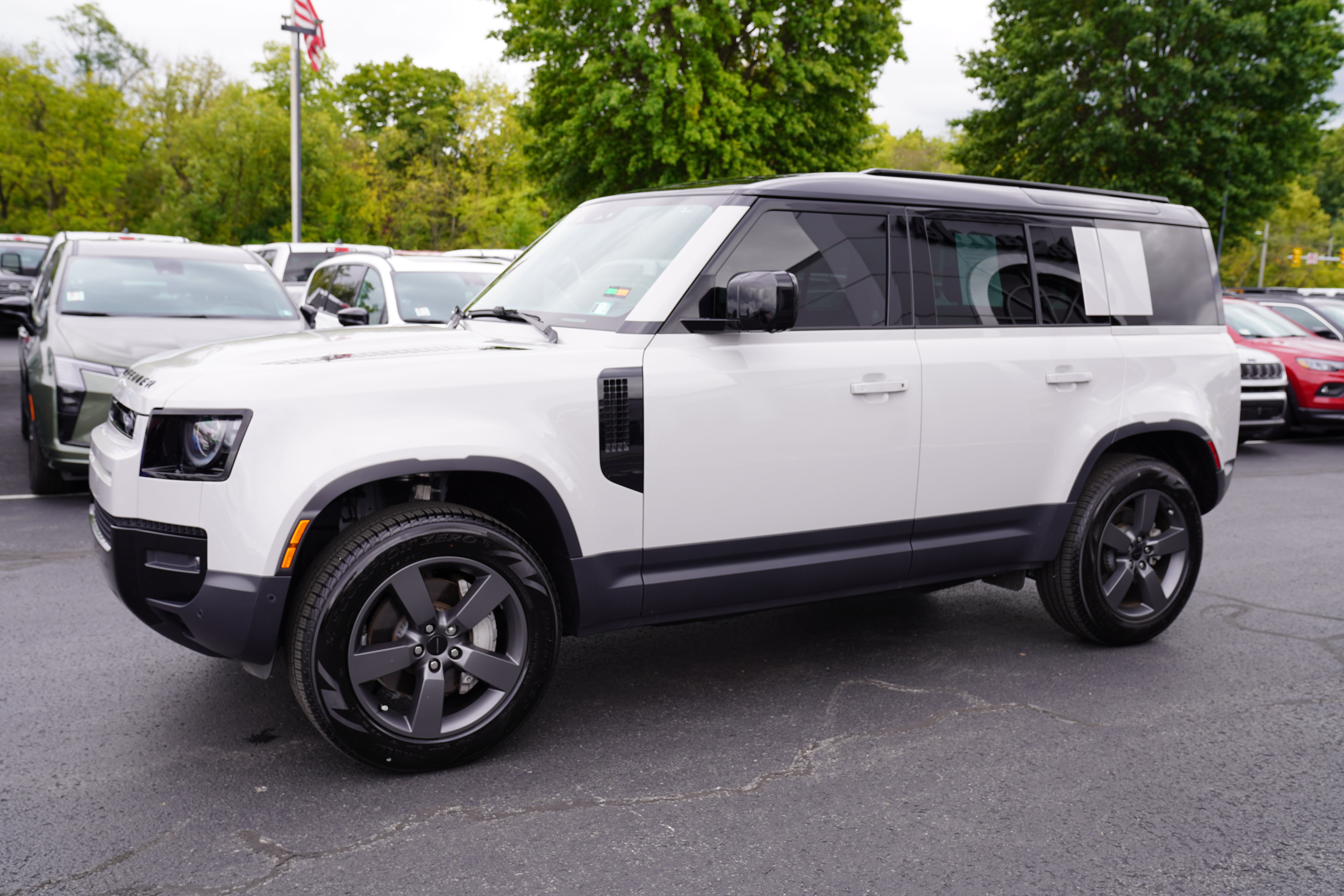 Used 2026 Land Rover Defender 110 S AWD/4WD image 9