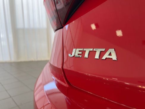 Used 2021 Volkswagen Jetta S image 33