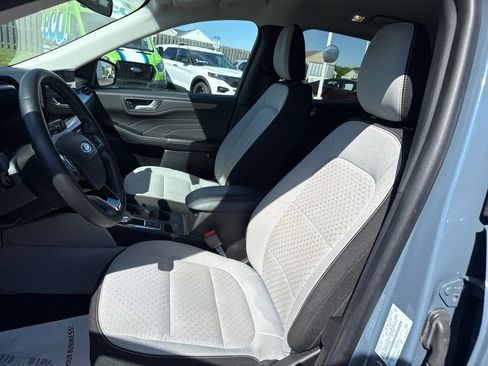 Used 2023 Ford Escape Active w/ Tech Pack #2 AWD/4WD image 2