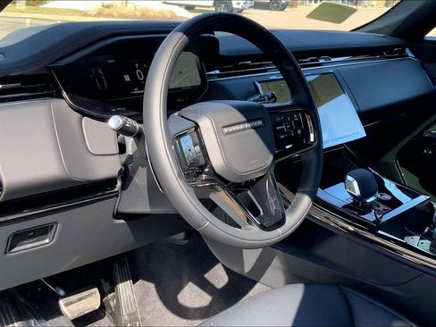 New 2026 Land Rover Range Rover Sport Dynamic SE image 9