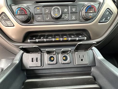 Certified 2018 GMC Sierra 1500 Denali w/ Denali Ultimate Package AWD/4WD image 34