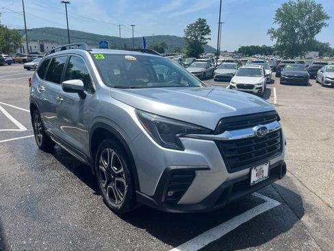 Used 2023 Subaru Ascent Limited AWD/4WD image 6