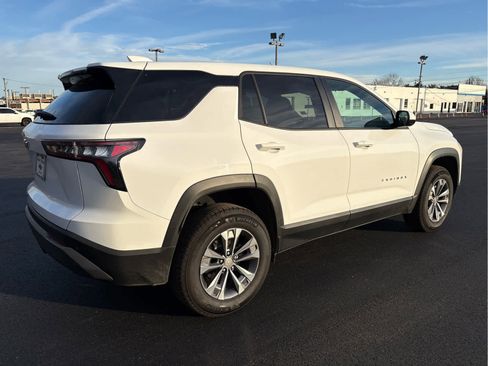 Used 2026 Chevrolet Equinox LT w/ Convenience Package II image 7