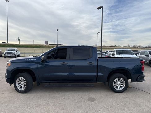Used 2022 Chevrolet Silverado 1500 Custom image 3