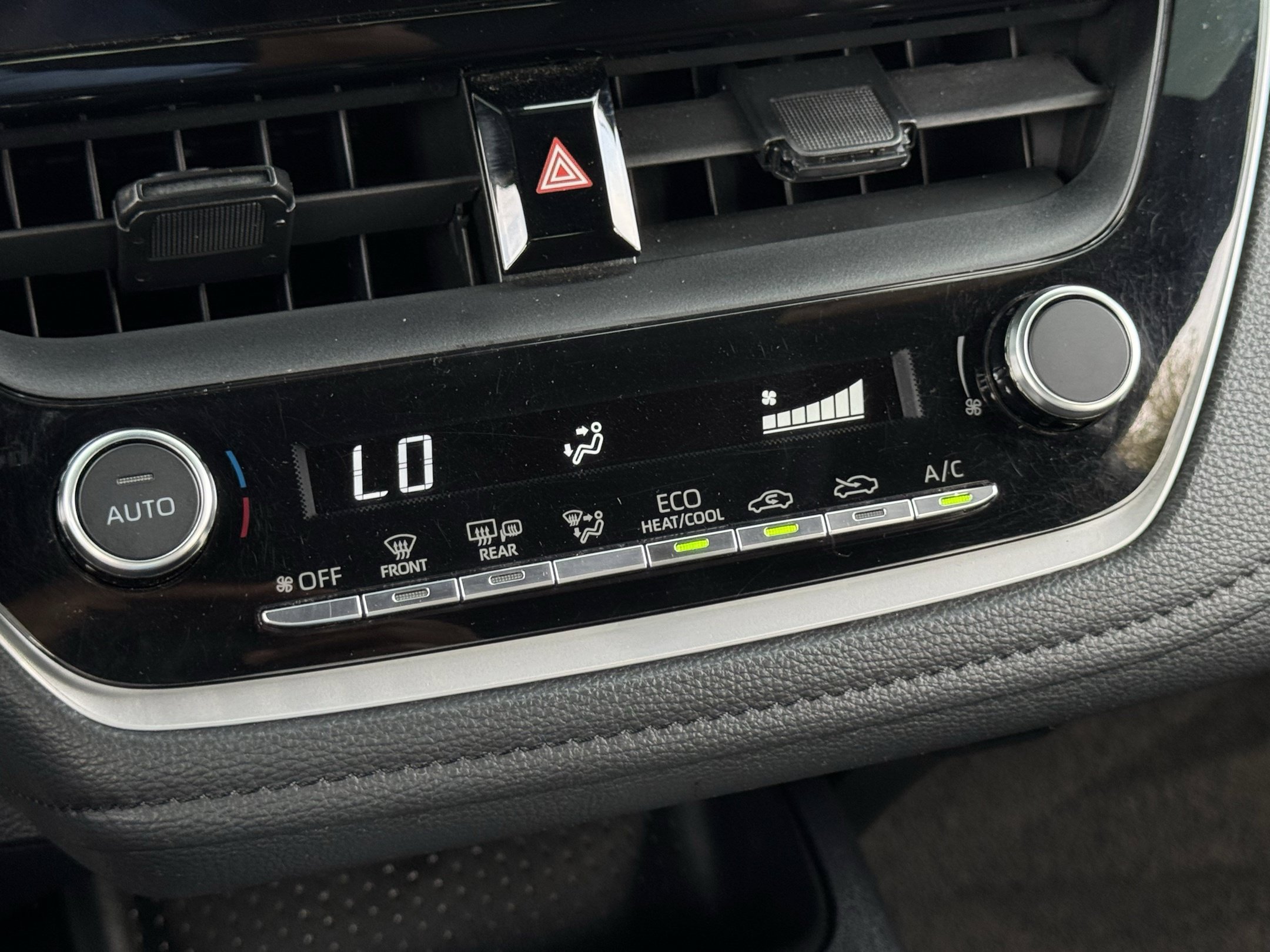 Used 2023 Toyota Corolla SE FWD image 21