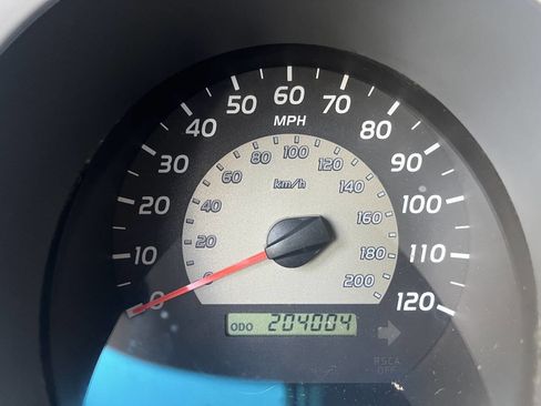 Used 2010 Toyota Tacoma PreRunner image 20