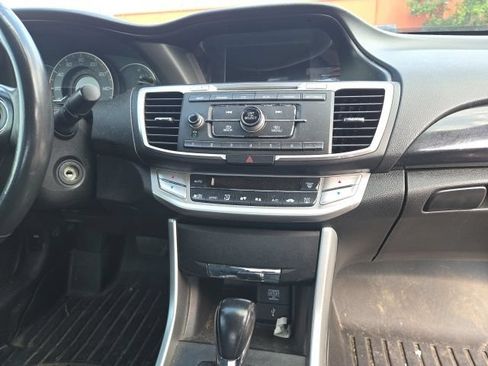 Used 2015 Honda Accord Sport image 16