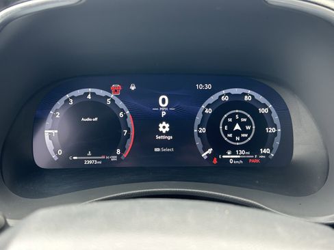 Used 2023 Toyota Highlander Platinum image 30