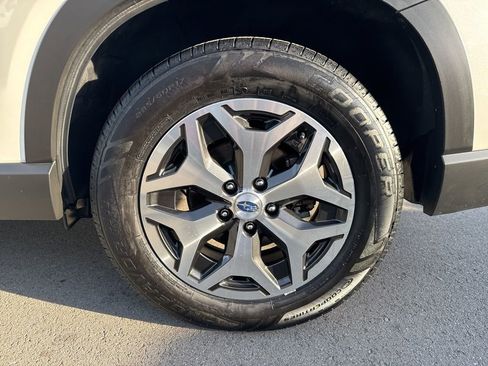 Used 2024 Subaru Forester Premium image 30