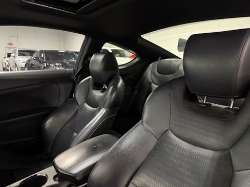 Used 2013 Hyundai Genesis 3.8 RWD image 13