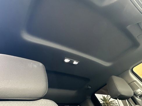 Used 2023 GMC Sierra 1500 Elevation w/ Preferred Package image 17