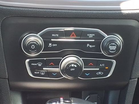 Used 2023 Dodge Charger SXT RWD image 13