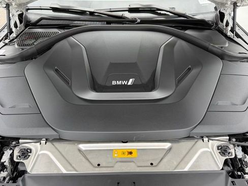 Certified 2023 BMW i4 eDrive35 image 33