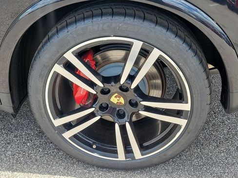Used 2014 Porsche Cayenne AWD/4WD image 12