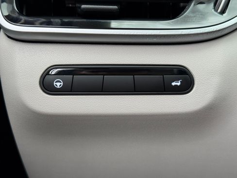 Used 2026 INFINITI QX60 Luxe w/ Cargo Package FWD image 18